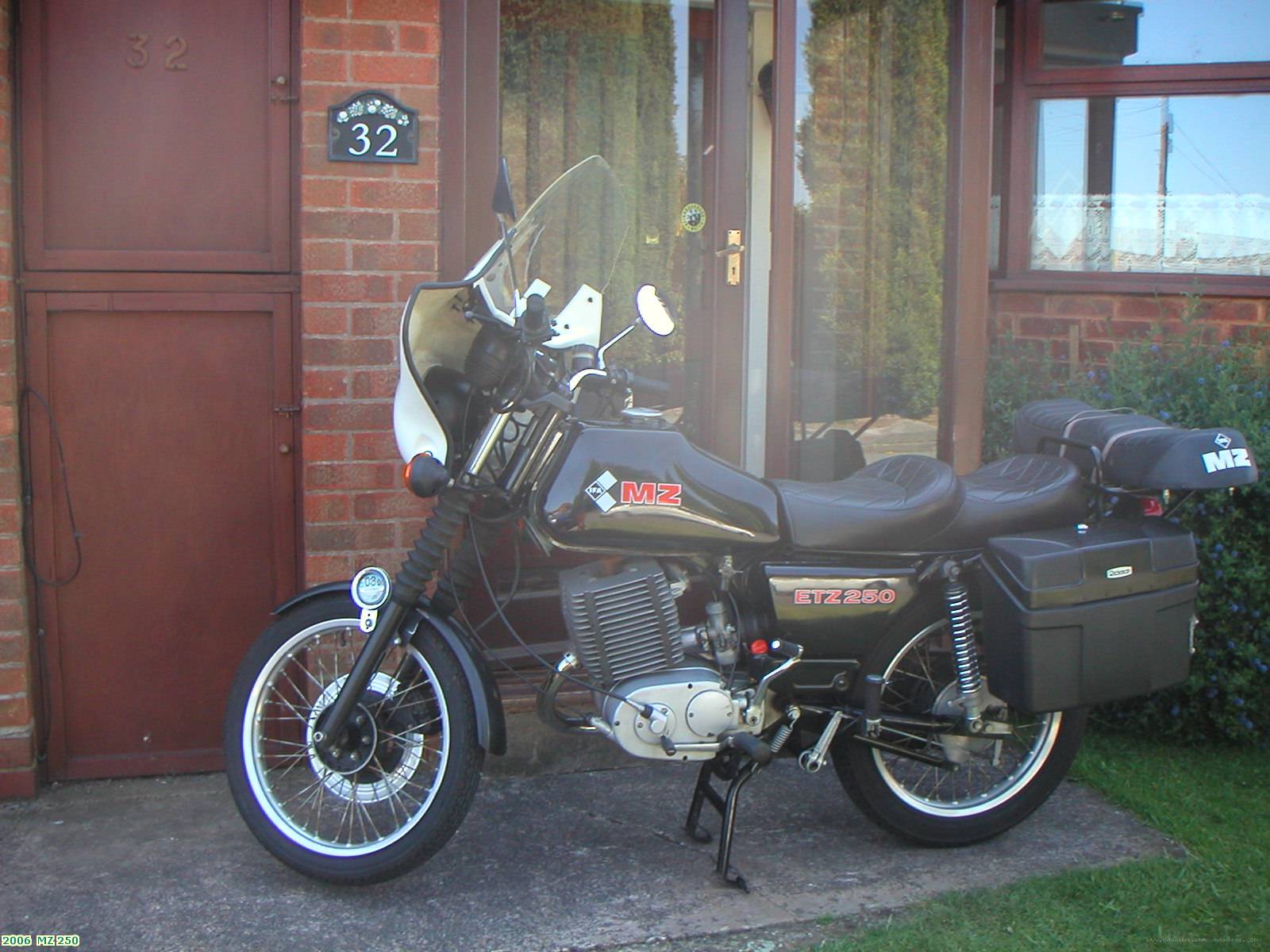 2006  MZ 250