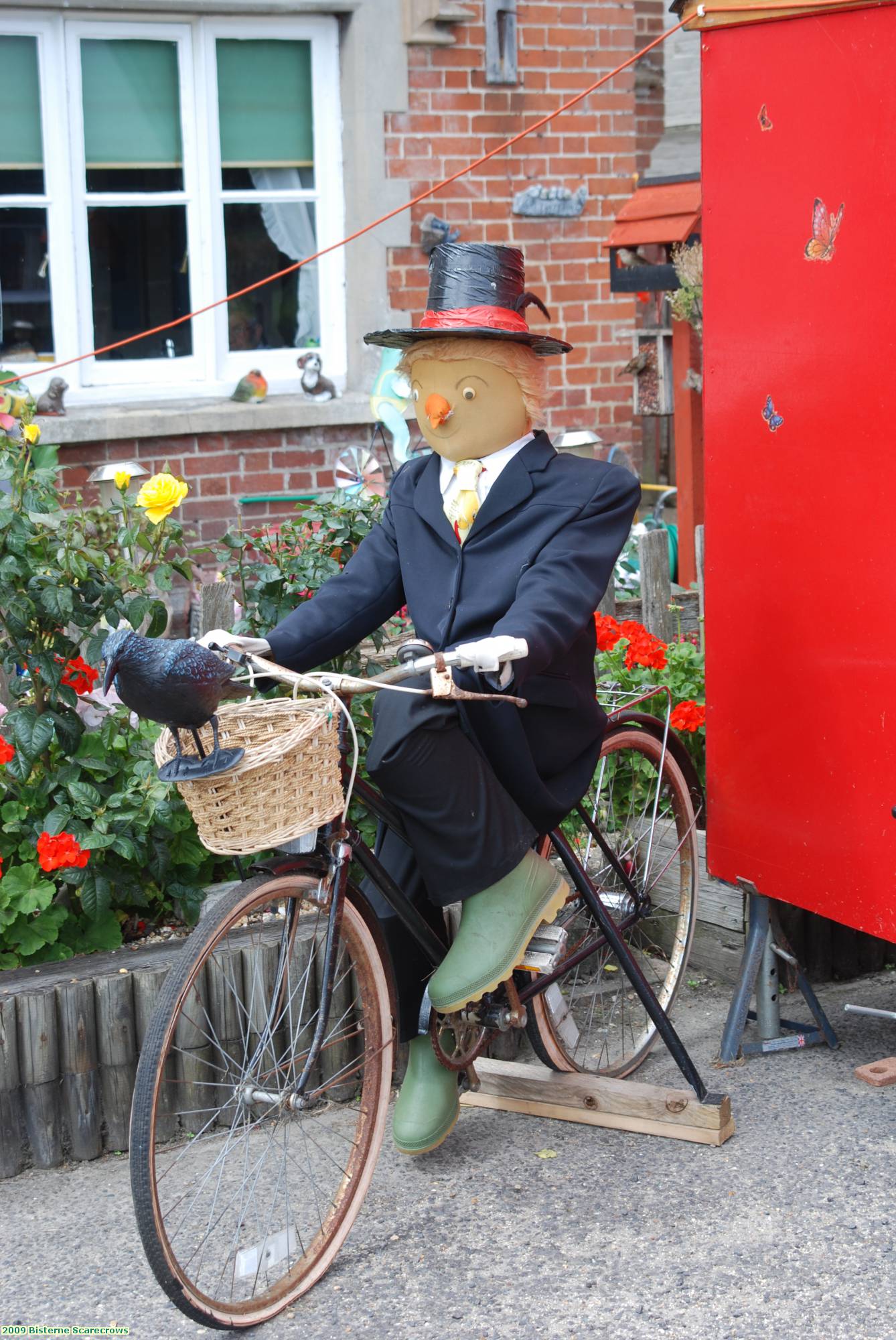 2009 Bisterne Scarecrows