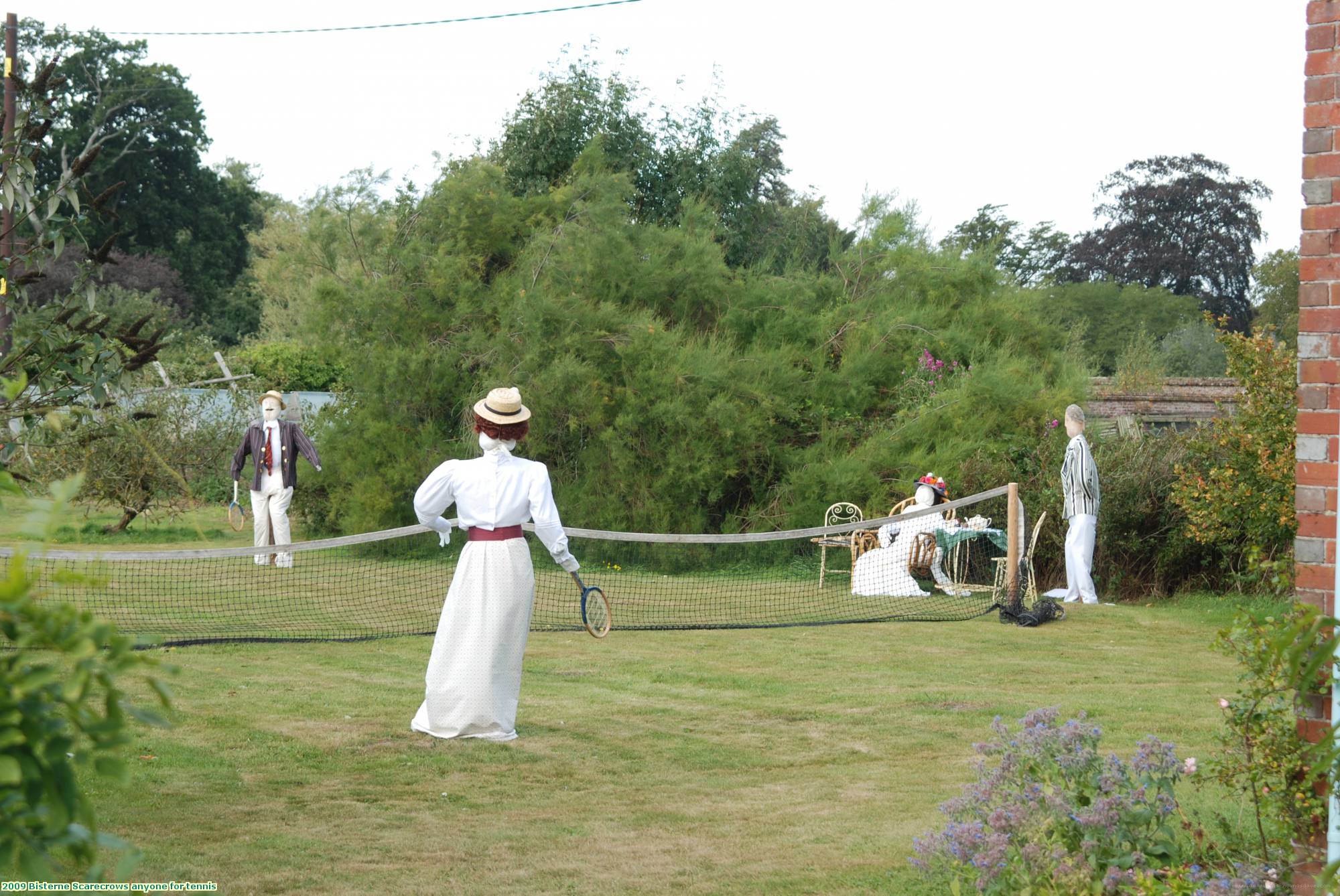 2009 Bisterne Scarecrows anyone for tennis