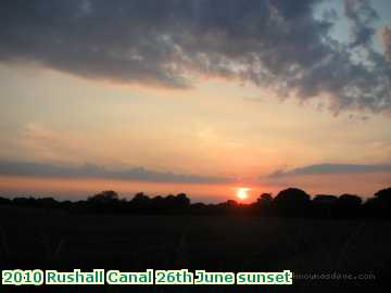  can 2010 Rushall Canal 26th June sunset