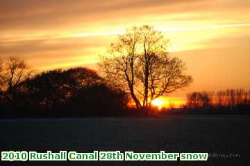  can 2010 Rushall Canal 28th November snow