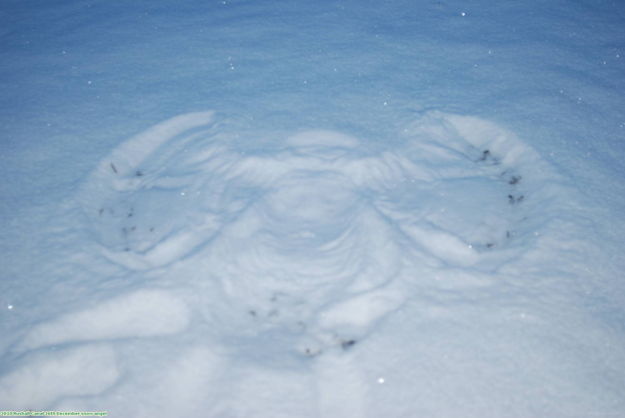 2010 Rushall Canal 26th December snow angel