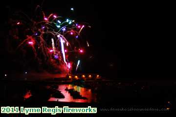  lyme2 2011 Lyme Regis fireworks