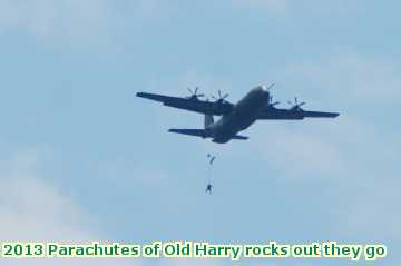  para 2013 Parachutes of Old Harry rocks out they go