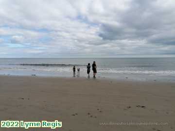  lyme3a 2022 Lyme Regis Oliver  Lewis Stephy Dan Fossil hunting