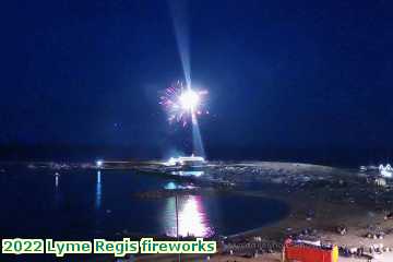  lyme3f 2022 Lyme Regis fireworks