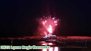  lyme3f 2022 Lyme Regis fireworks